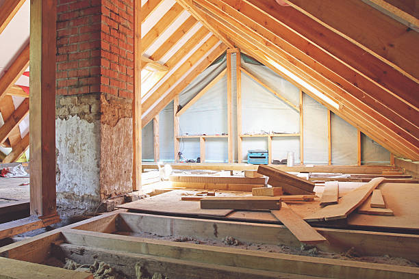 Charpente traditionnelle en bois — aménagement des combles